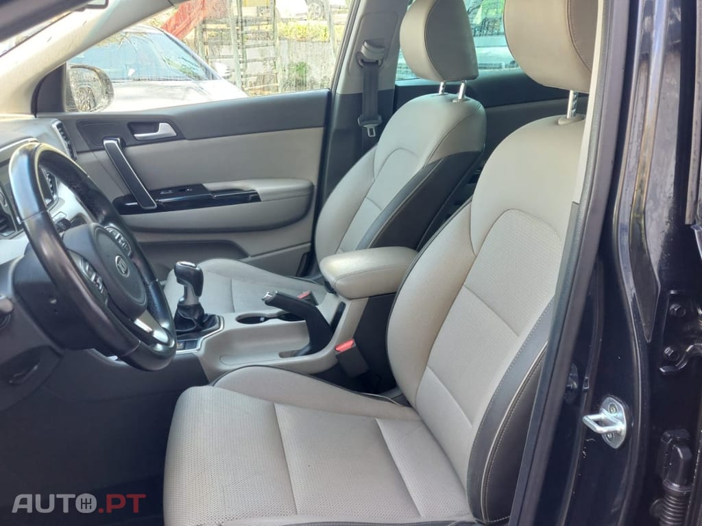 Kia Sportage 1.7 CRDi ISG Nav Line