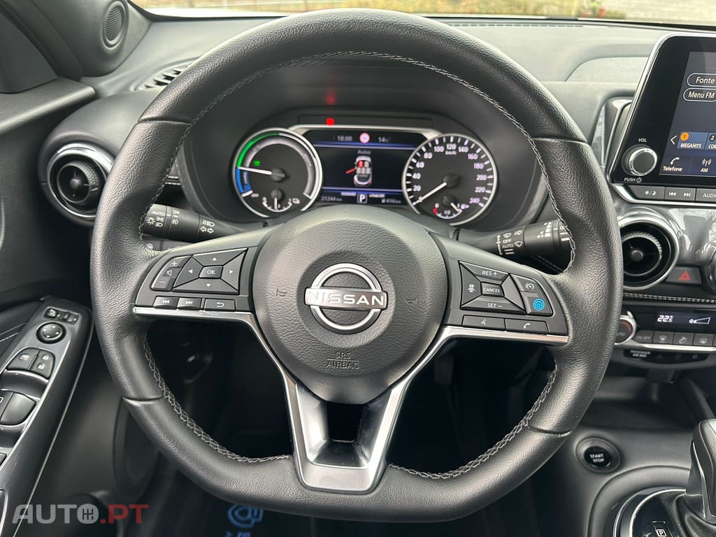 Nissan Juke 1.6 Hybrid Tekna TwoTone T