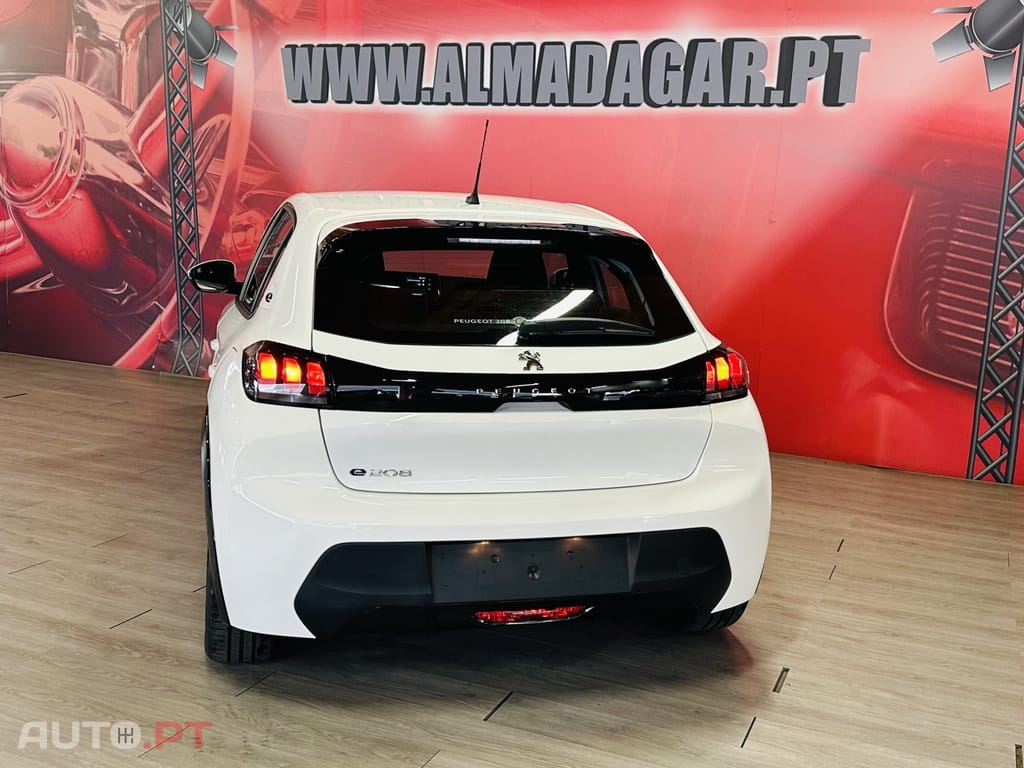 Peugeot E-208 50 kWh Active Pack