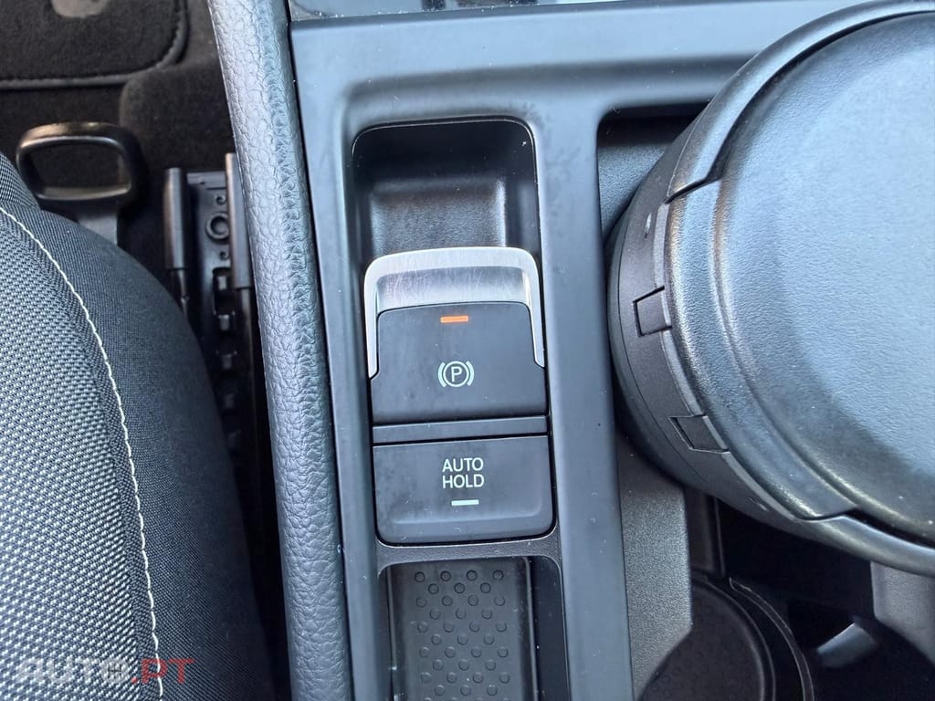 Volkswagen Golf 1.6 TDi Highline DSG