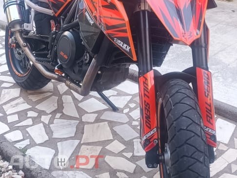 KTM 690 smc