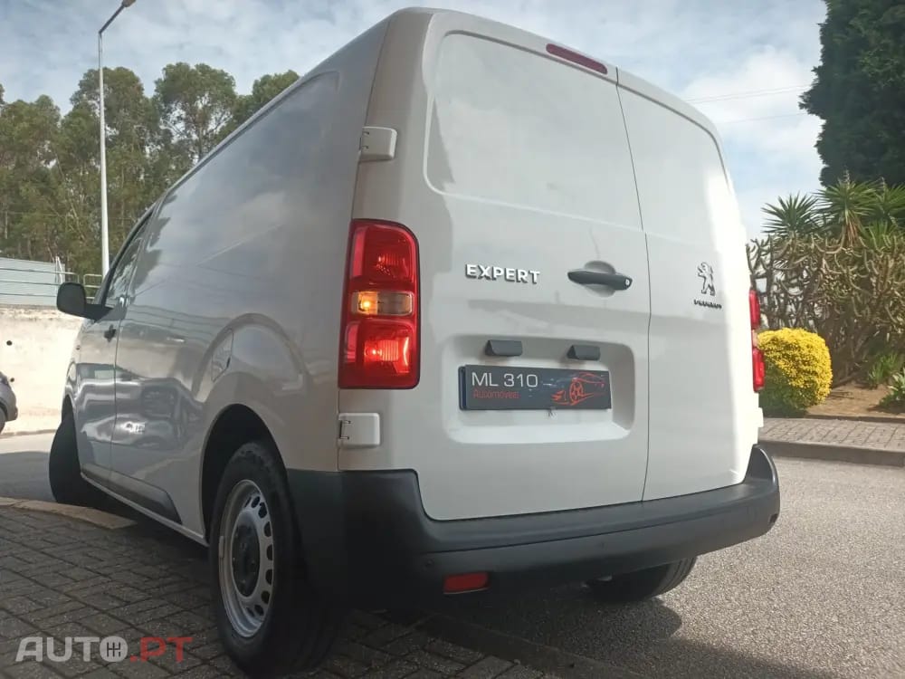 Peugeot Expert Outro