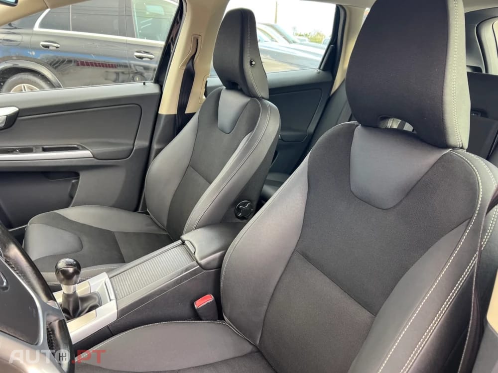 Volvo XC60 2.4 D Drive Momentum