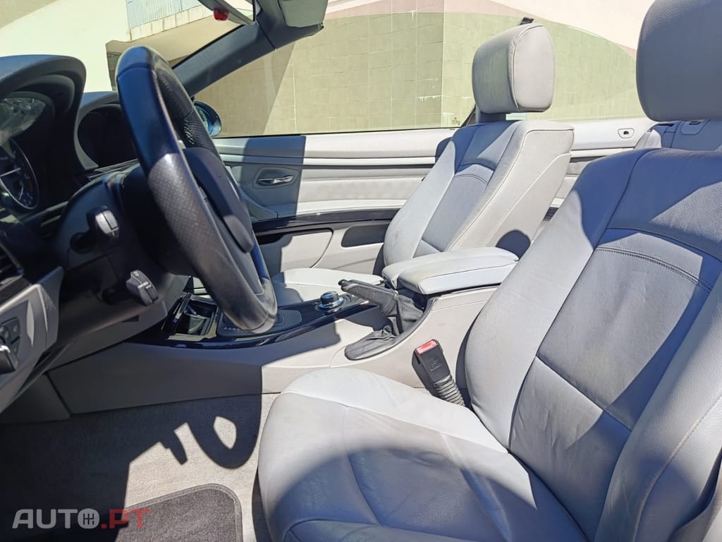 BMW 320 d Cabrio Auto — fotografia 26