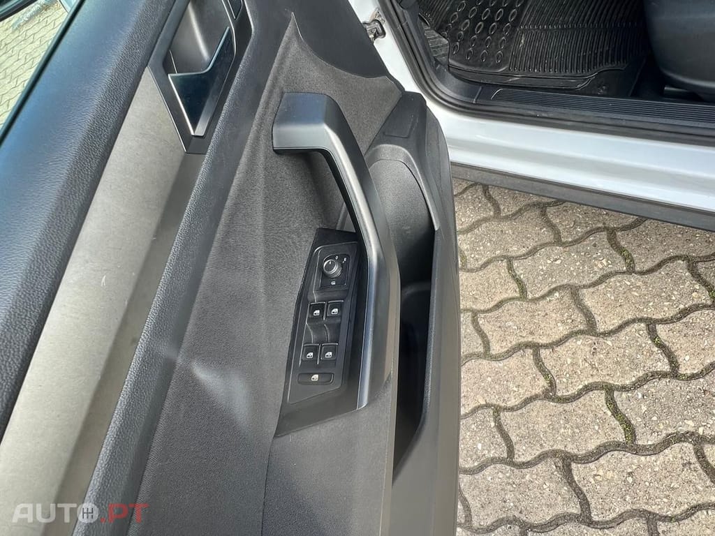 Volkswagen T-Roc 1.0 TSI
