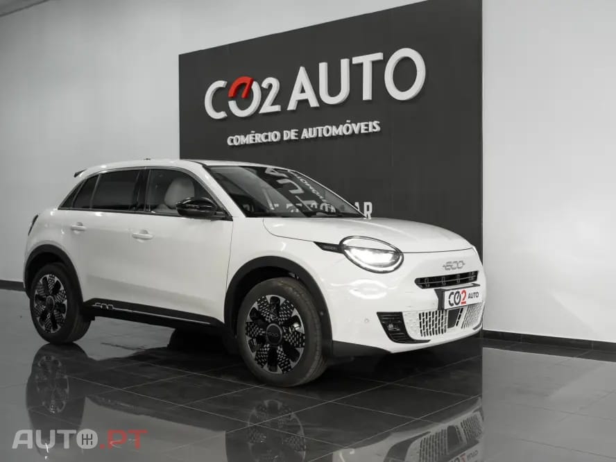 Fiat 600 1.2 Hybrid La Prima