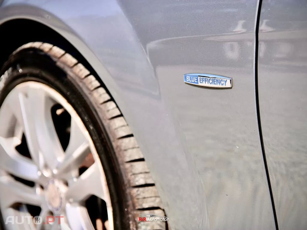 Mercedes-Benz C 220 CDi Avantgarde BlueEfficiency