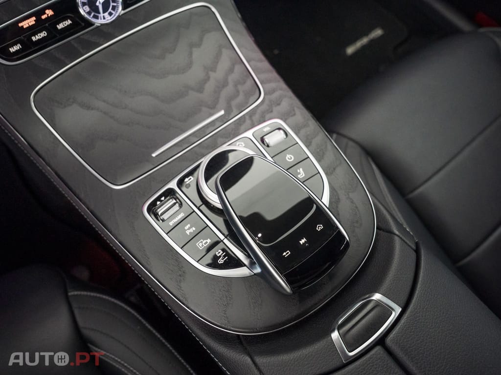 Mercedes-Benz E 300 de AMG Line