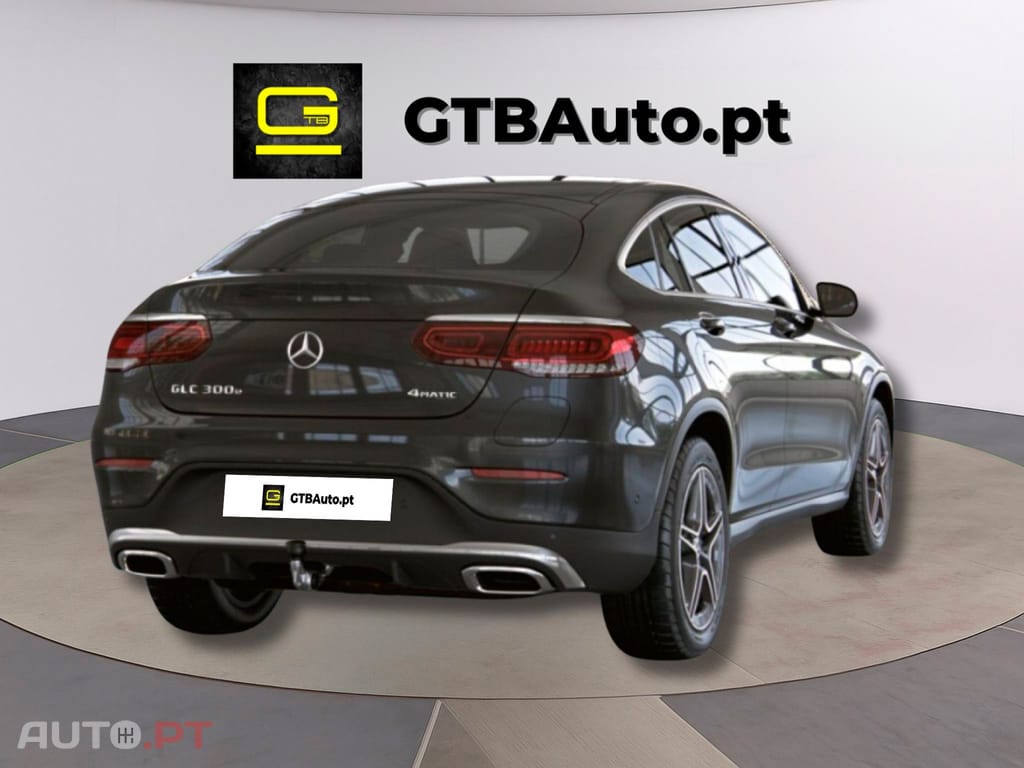 Mercedes-Benz GLC 300 I.V.A DEDUTIVEL e 4M Coupe AMG