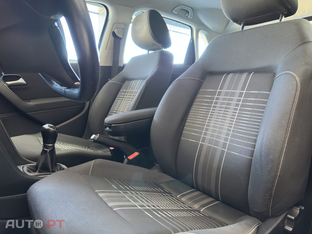 Volkswagen Polo 1.4 TDi Lounge