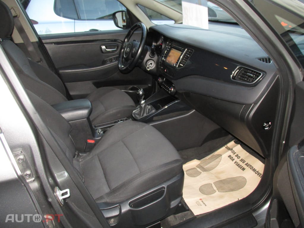 Kia Carens 1.7 CRDi ISG TX