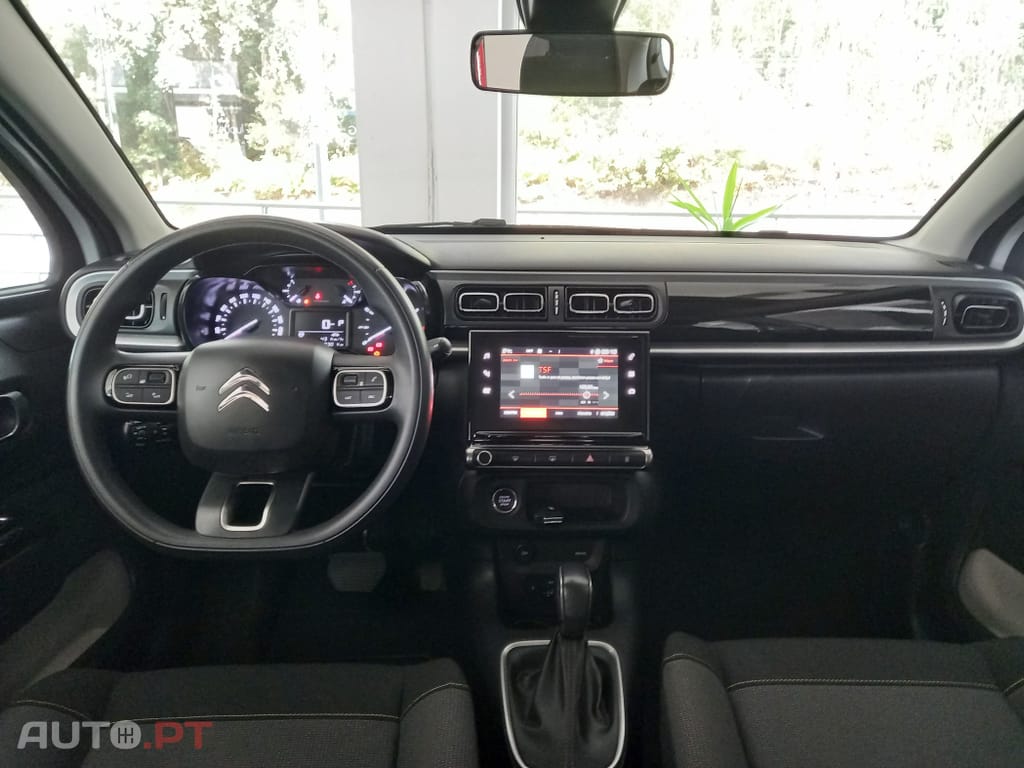 Citroen C3 1.2 PureTech Shine EAT6