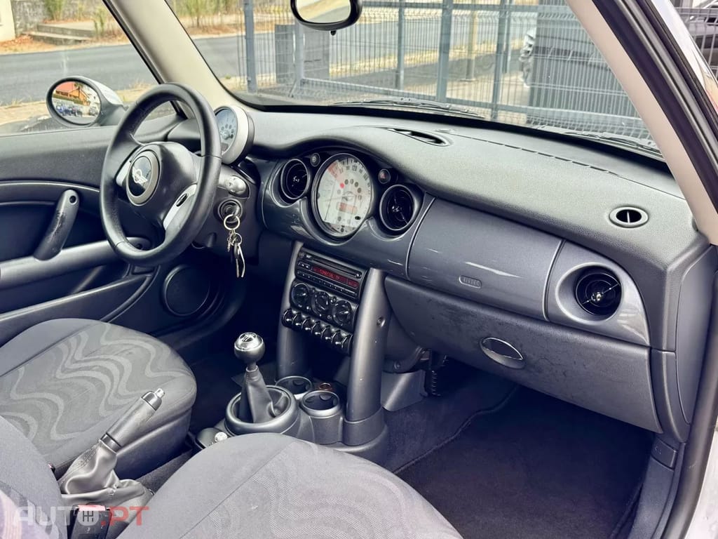 MINI Cooper One 1.4 D
