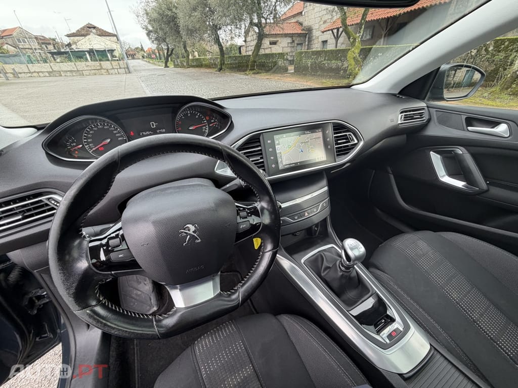 Peugeot 308 1.6 BlueHDi Allure
