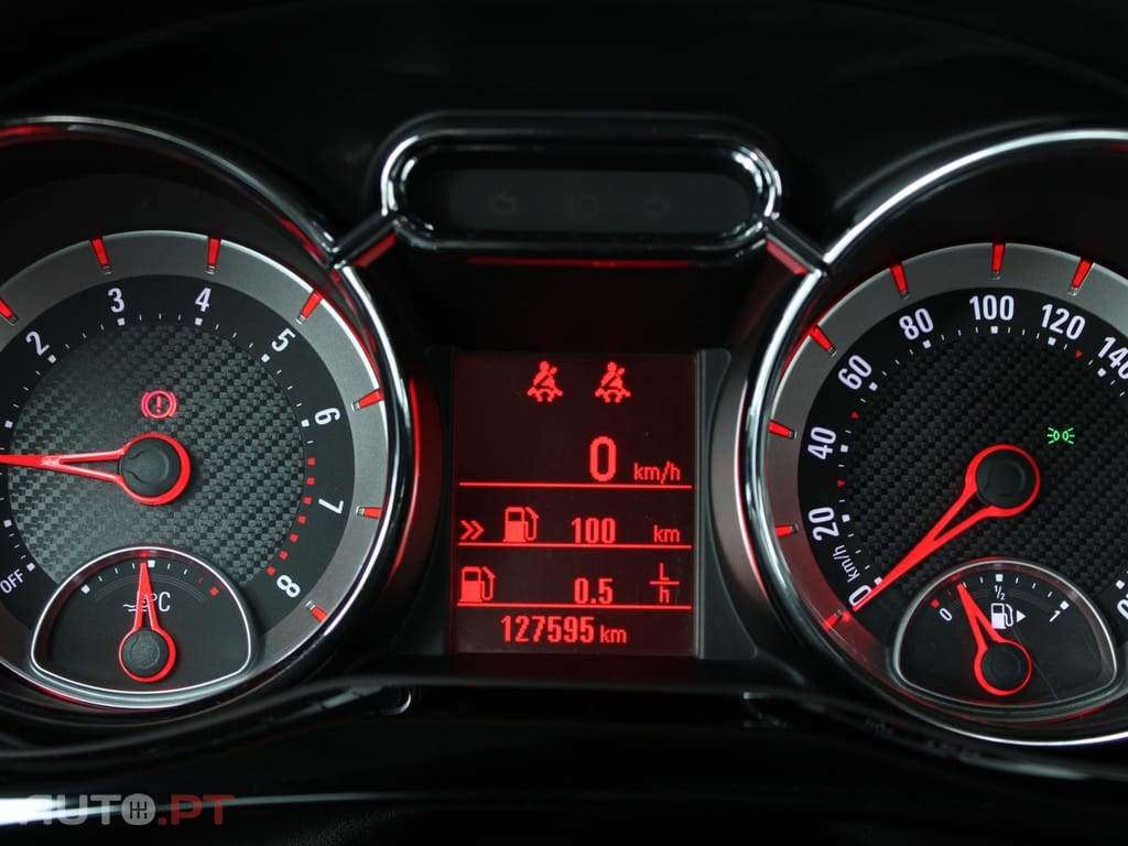 Opel Adam 1.0 T Rocks