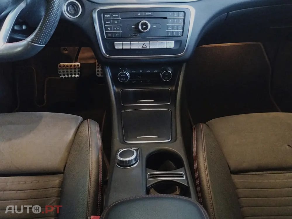 Mercedes-Benz CLA 200 Shooting Brake AMG Line