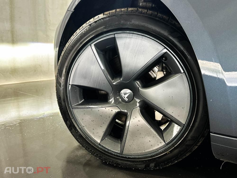 Tesla Model 3 Long Range AWD Dual Motor