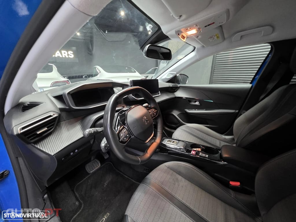 Peugeot E-208 50 kWh Allure Pack