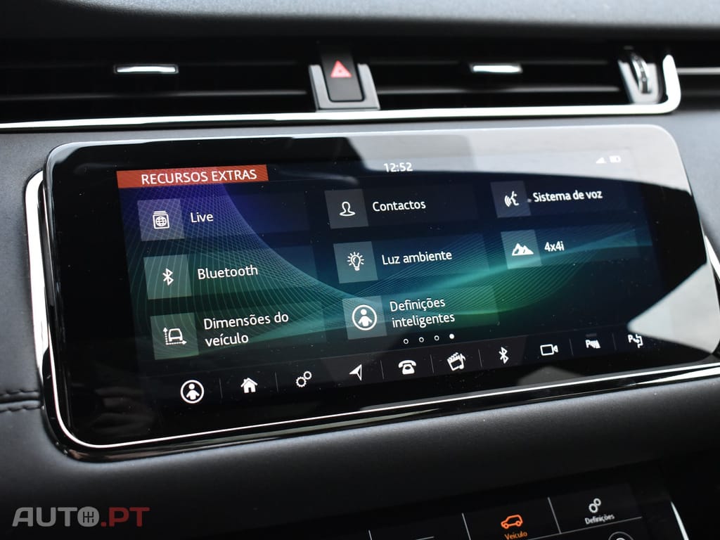 Land Rover Evoque 1.5 P300e AWD R-Dynamic SE Auto