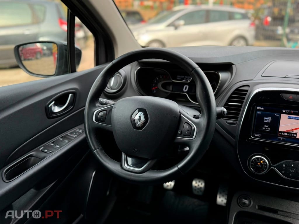 Renault Captur 1.2 TCe Initiale Paris