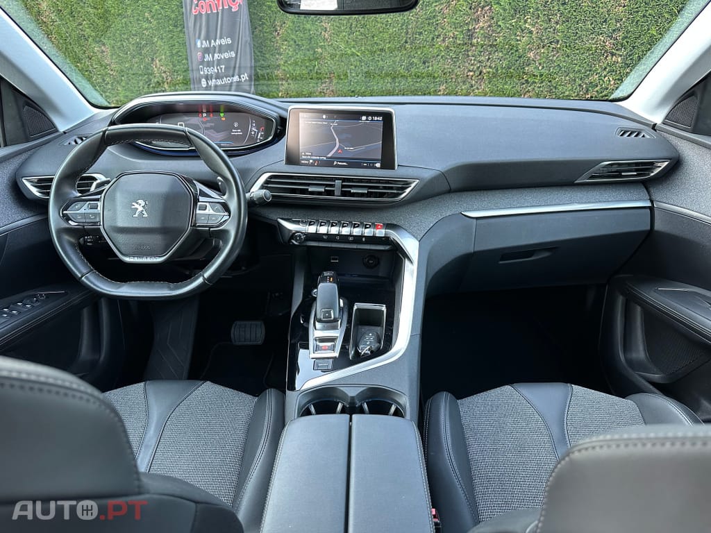 Peugeot 3008 1.2 PureTech Allure EAT8