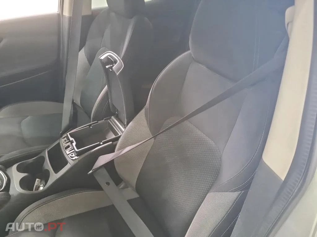 Nissan Qashqai 1.5 dCi N-Connecta J18