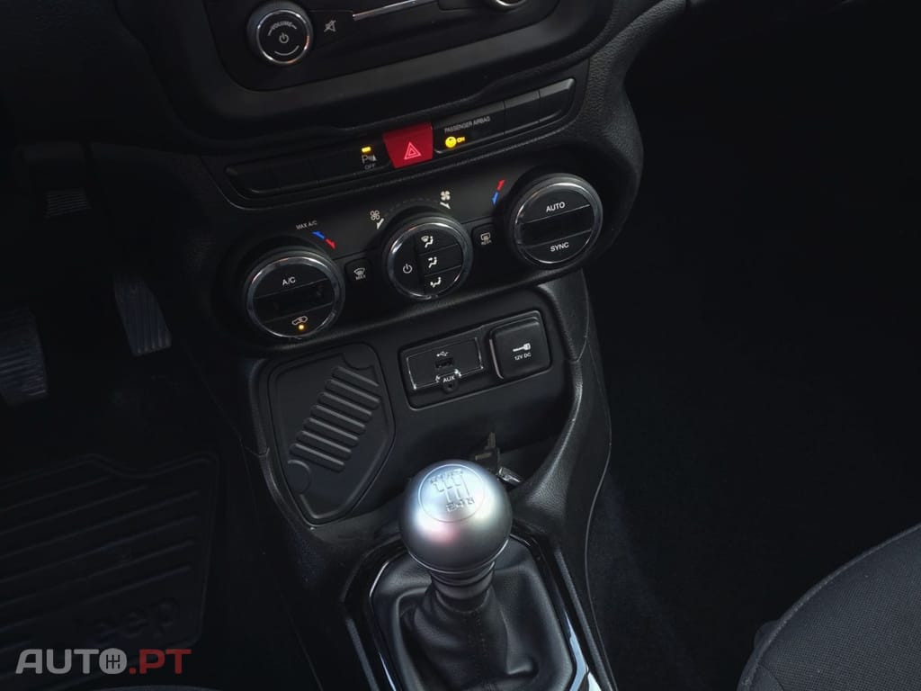 Jeep Renegade 1.6 MJD Night Eagle