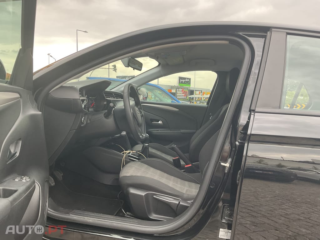 Opel Corsa 1.2 T Business Edition