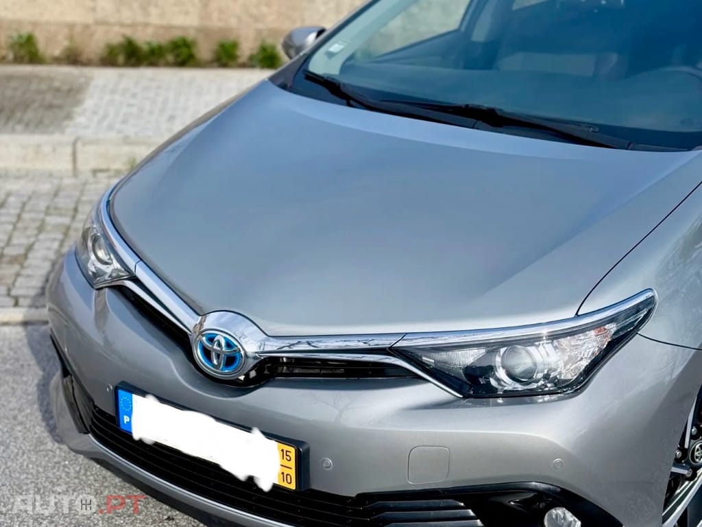Toyota Auris Touring Sports Confort P. Sports