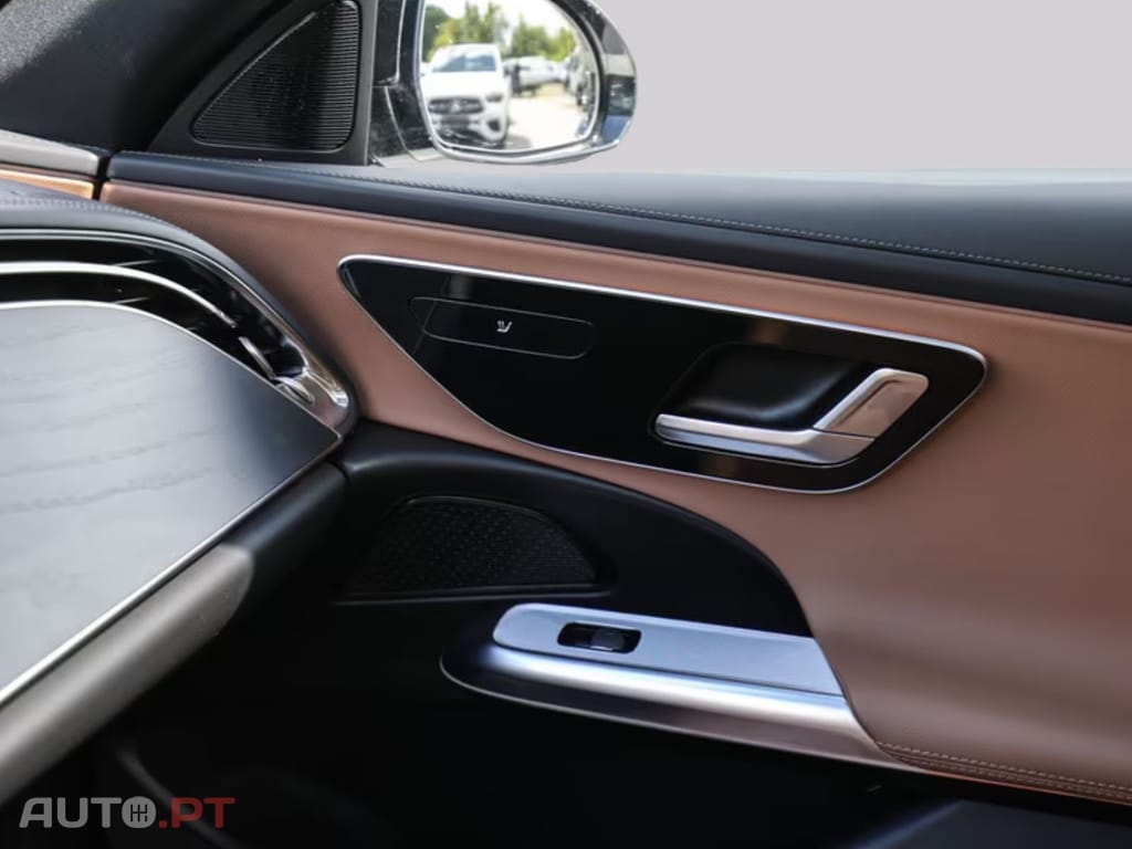 Mercedes-Benz E 220 I.V.A DEDUTÍVEL d AMG-Sport