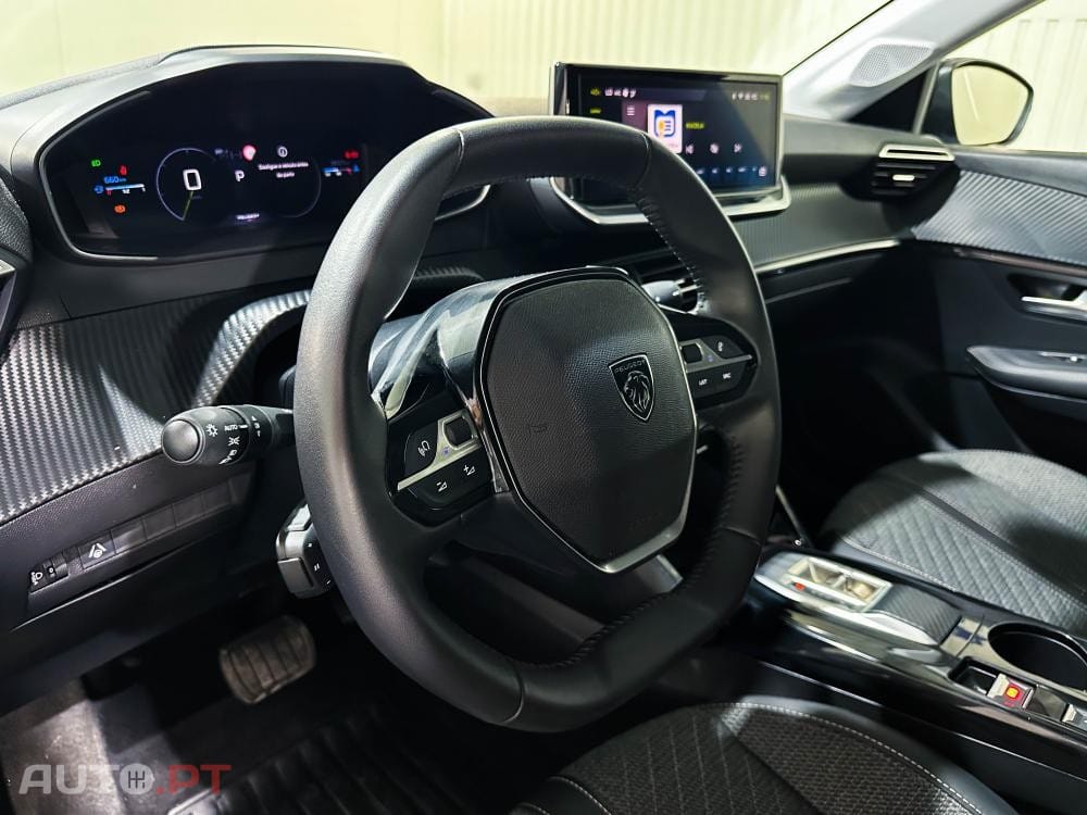 Peugeot 208 1.2 Hybrid Allure e-DCS6