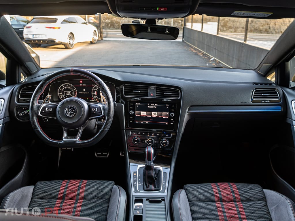 Volkswagen Golf 2.0 TSI TCR DSG