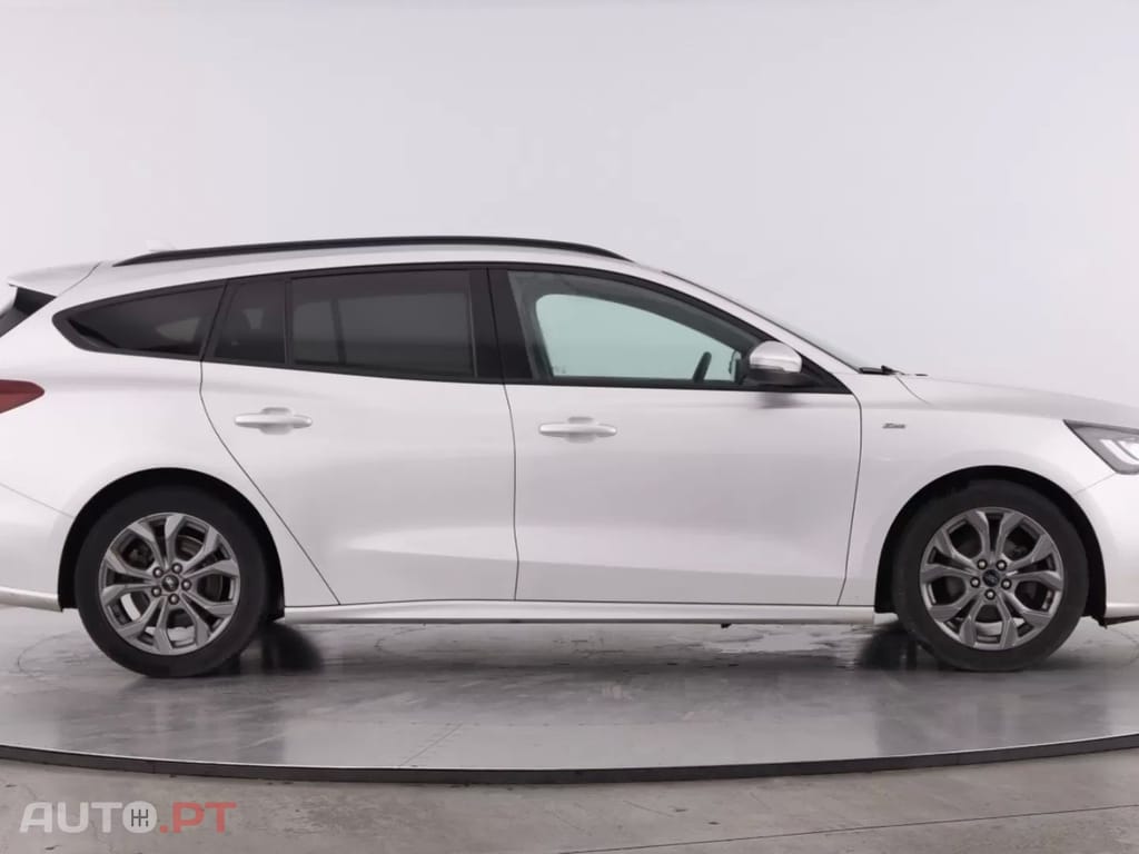 Ford Focus SW 1.0 EcoBoost MHEV ST-Line Design SIP
