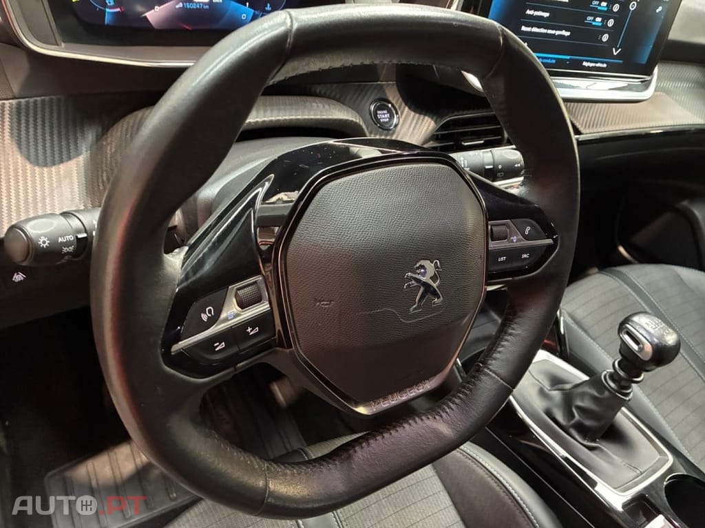 Peugeot 2008 1.5 BlueHDi Allure Pack