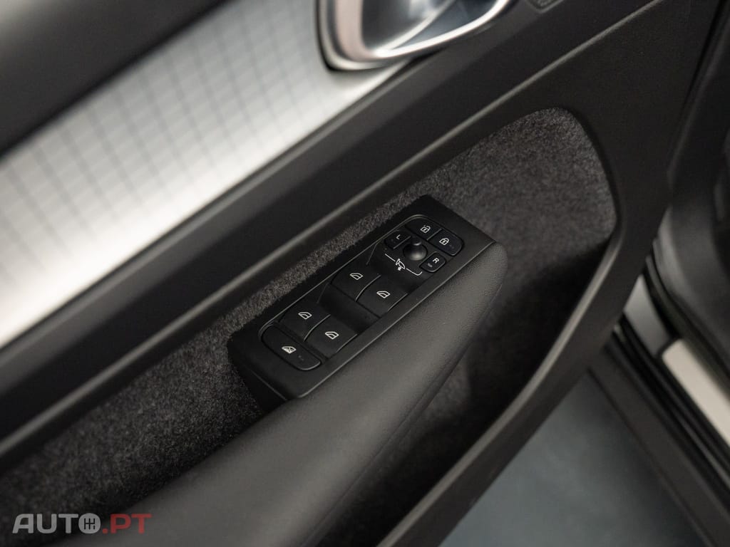 Volvo XC40 1.5 T5 PHEV Inscription Expression