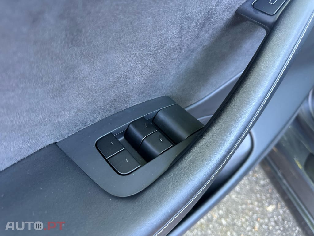 Tesla Model 3 Long-Range Dual Motor AWD