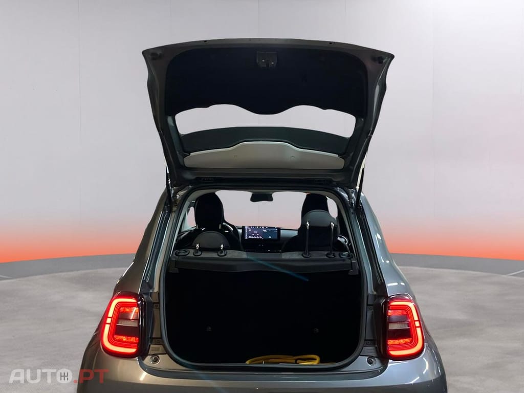 Fiat 500e Icon Plus 42 KWh