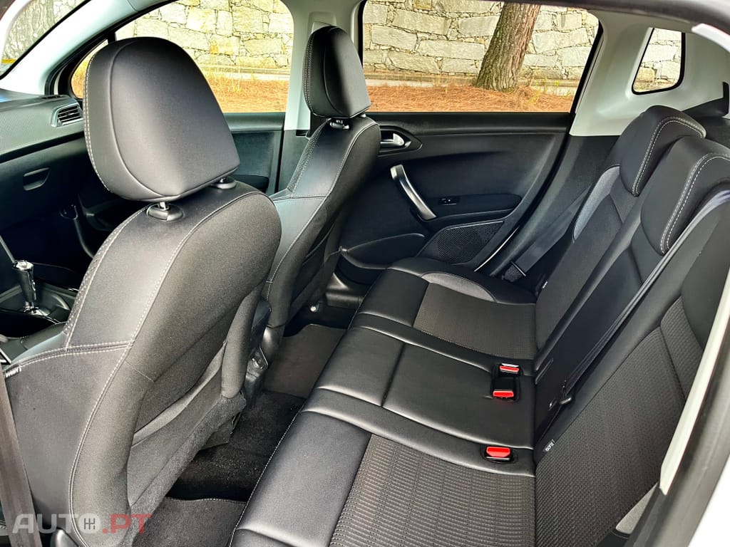 Peugeot 2008 Automático