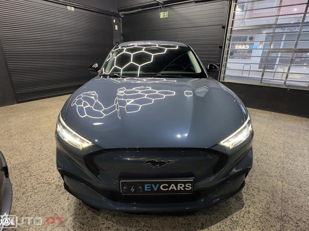 Ford Mustang Mach-E Standard