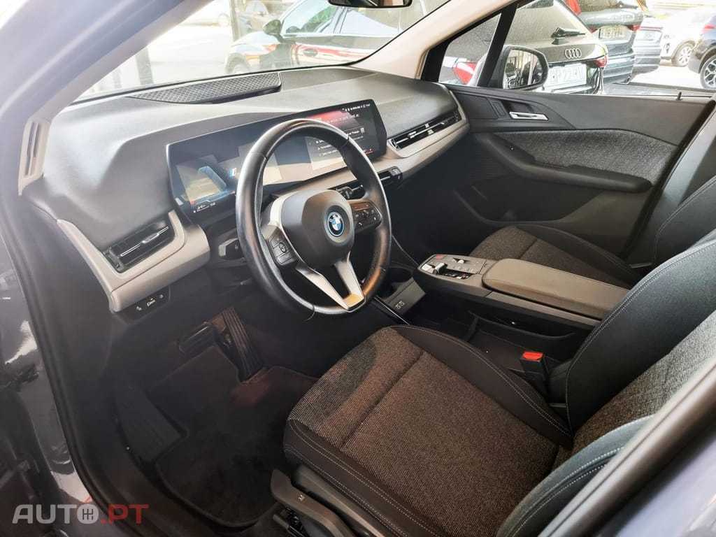 BMW 225 e xDrive