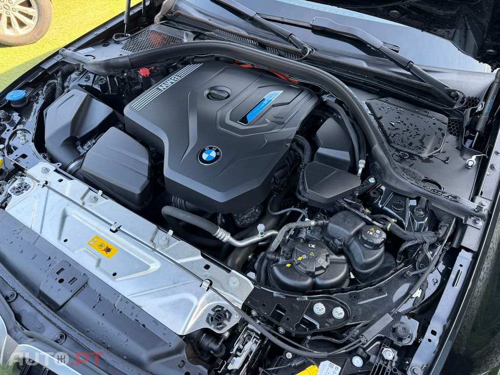 BMW 320 e Auto