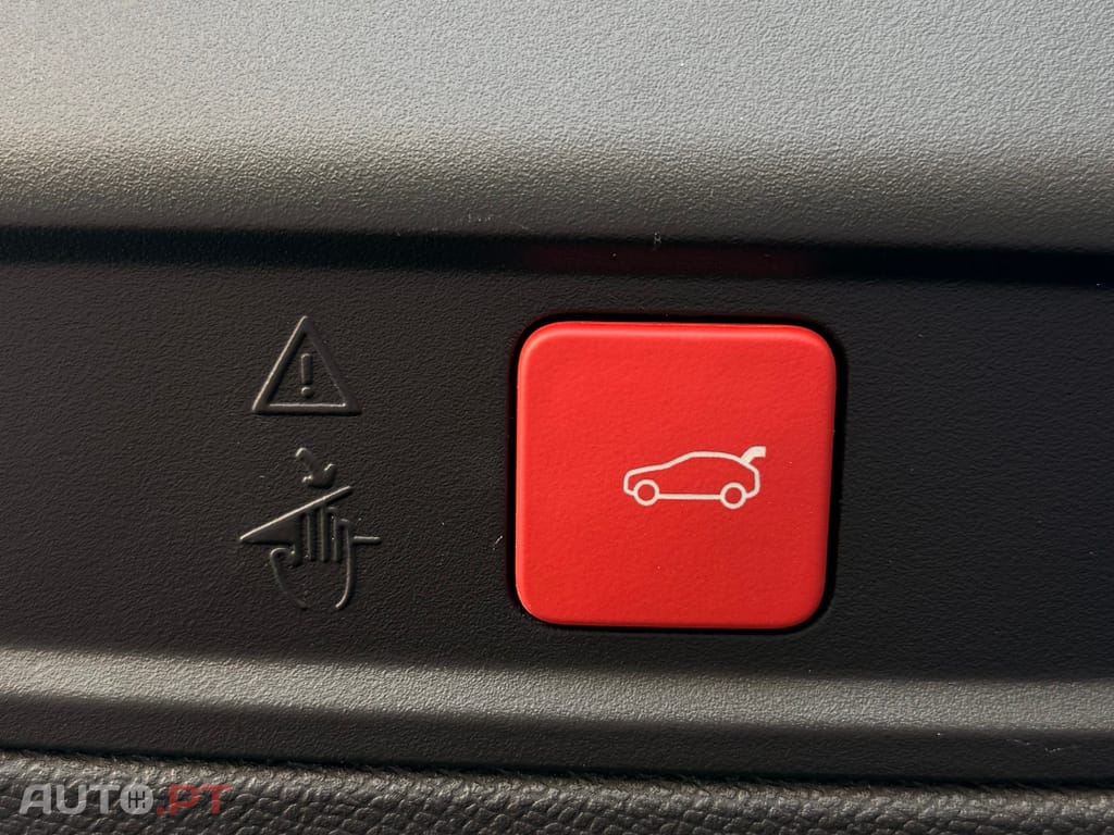 Peugeot 408 1.6 Hybrid GT e-DCS7
