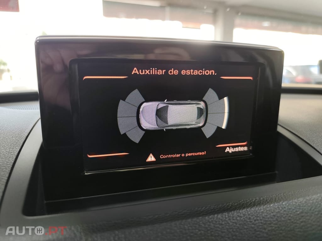Audi Q3 2.0 TDI quattro Design S tronic