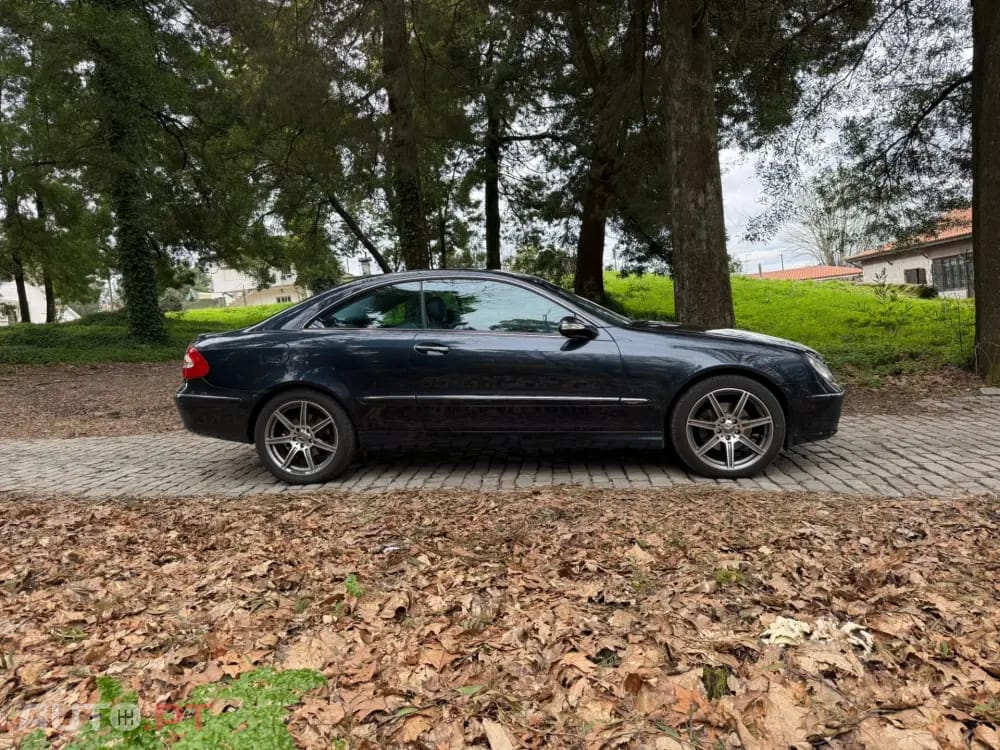 Mercedes-Benz CLK 240 Outro