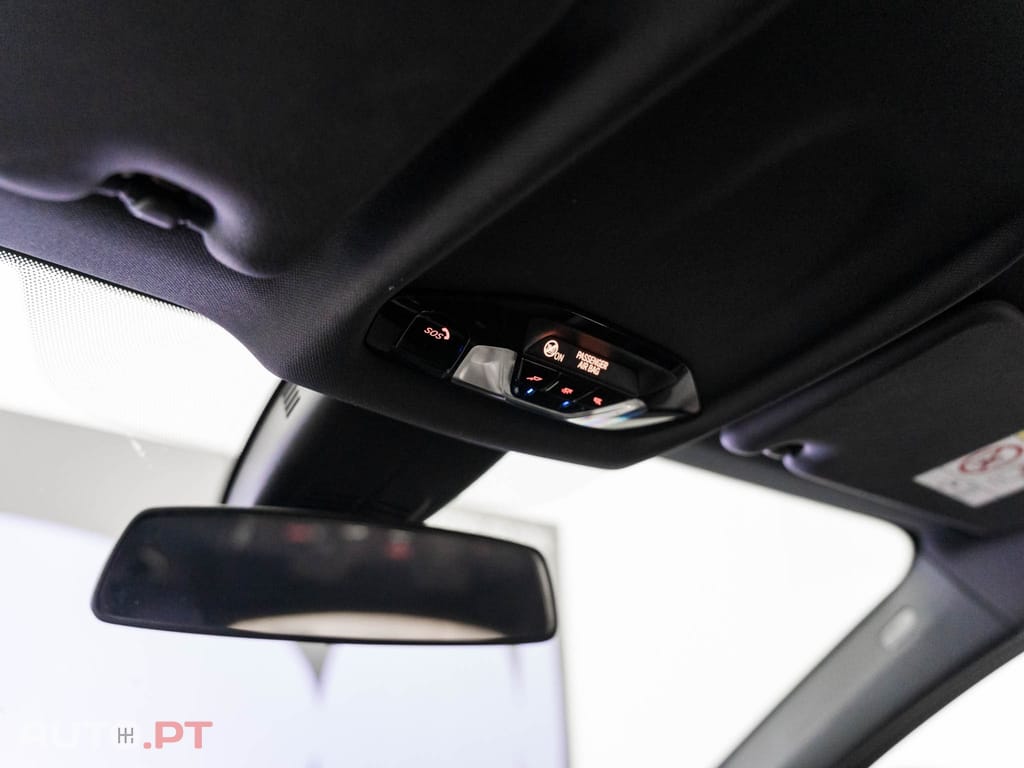 BMW 118 i Pack Desportivo M Auto
