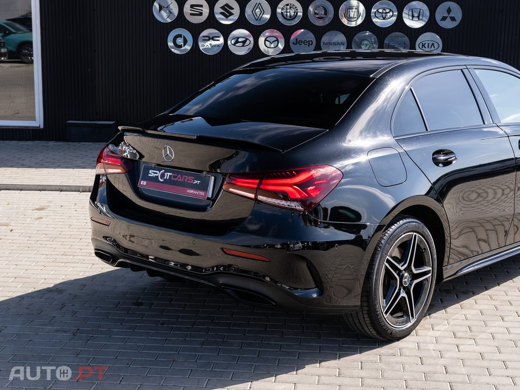 Mercedes-Benz A 250 e 8G-DCT AMG Line — fotografia 8