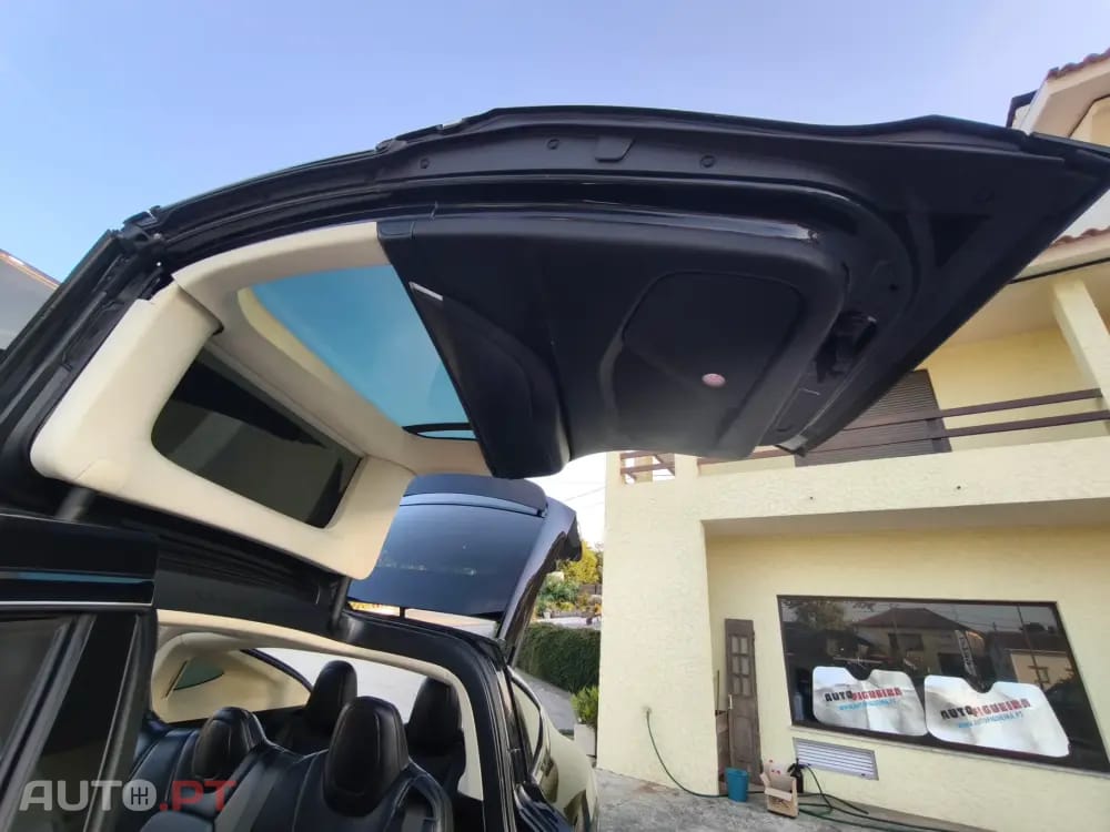 Tesla Model X 100D