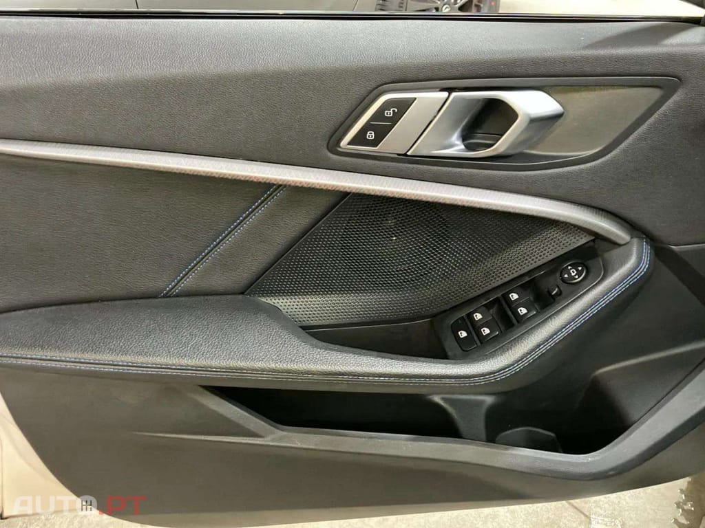 BMW 116 d Pack Desportivo M Auto