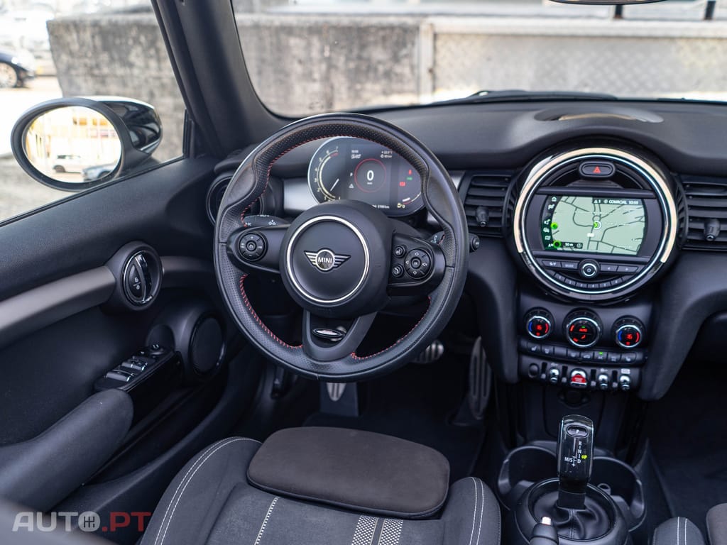 MINI Cabrio Cooper Premium Extra JCW Auto