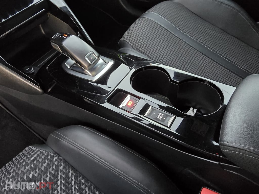 Peugeot 208 1.2 PureTech GT Line EAT8